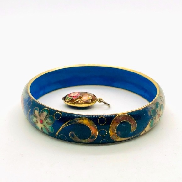 Vintage Unique Bracelet & Tiny Cloisonné Pendant - Picture 10 of 16